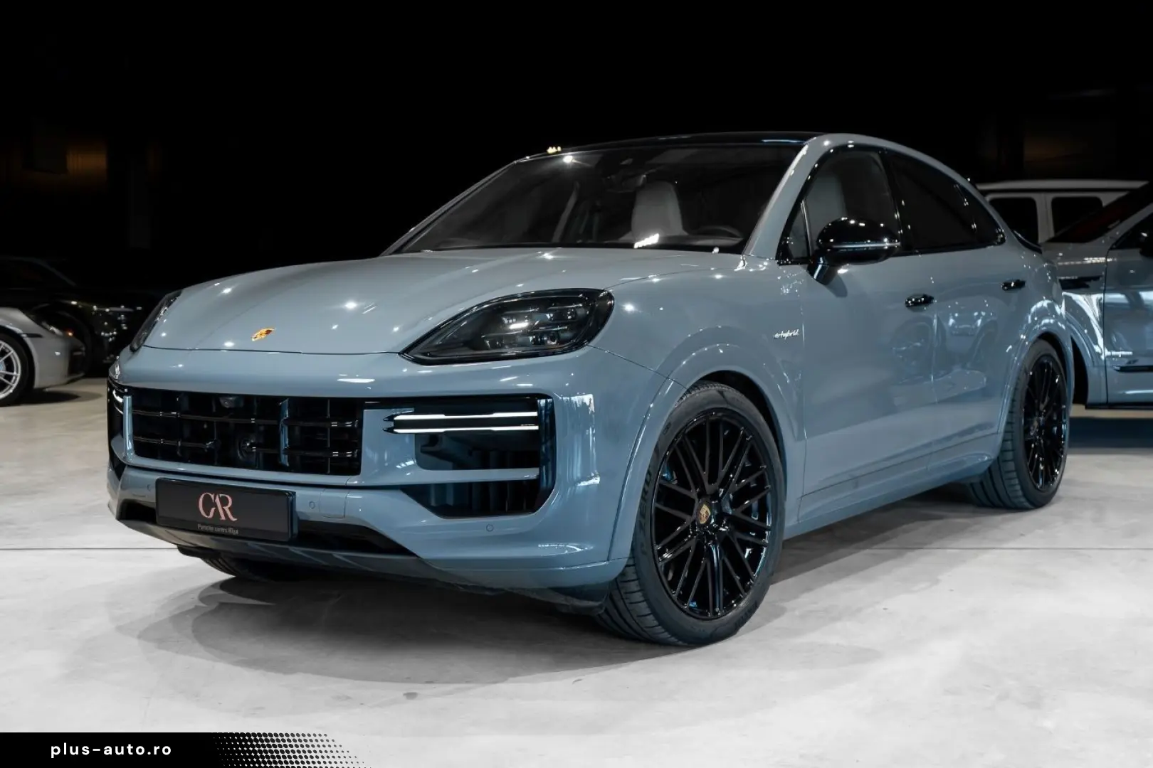 PORSCHE Cayenne Coupe Turbo E-Hybrid HD Matrix 360