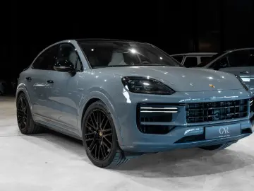 PORSCHE Cayenne Coupe Turbo E-Hybrid HD Matrix 360
