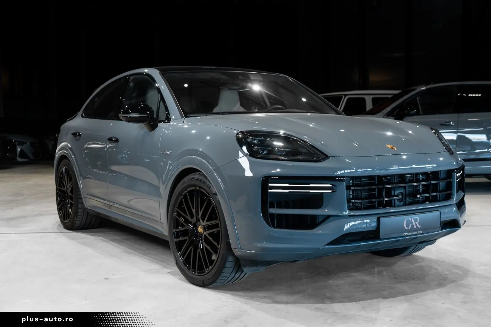 PORSCHE Cayenne Coupe Turbo E-Hybrid HD Matrix 360