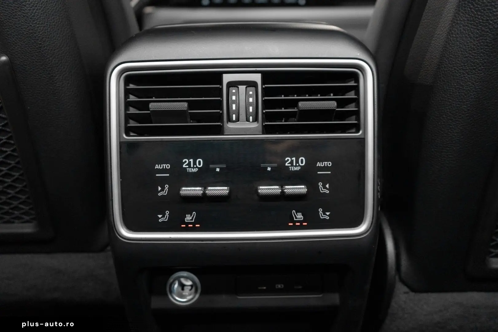 PORSCHE Cayenne Coupe Turbo E-Hybrid HD Matrix 360