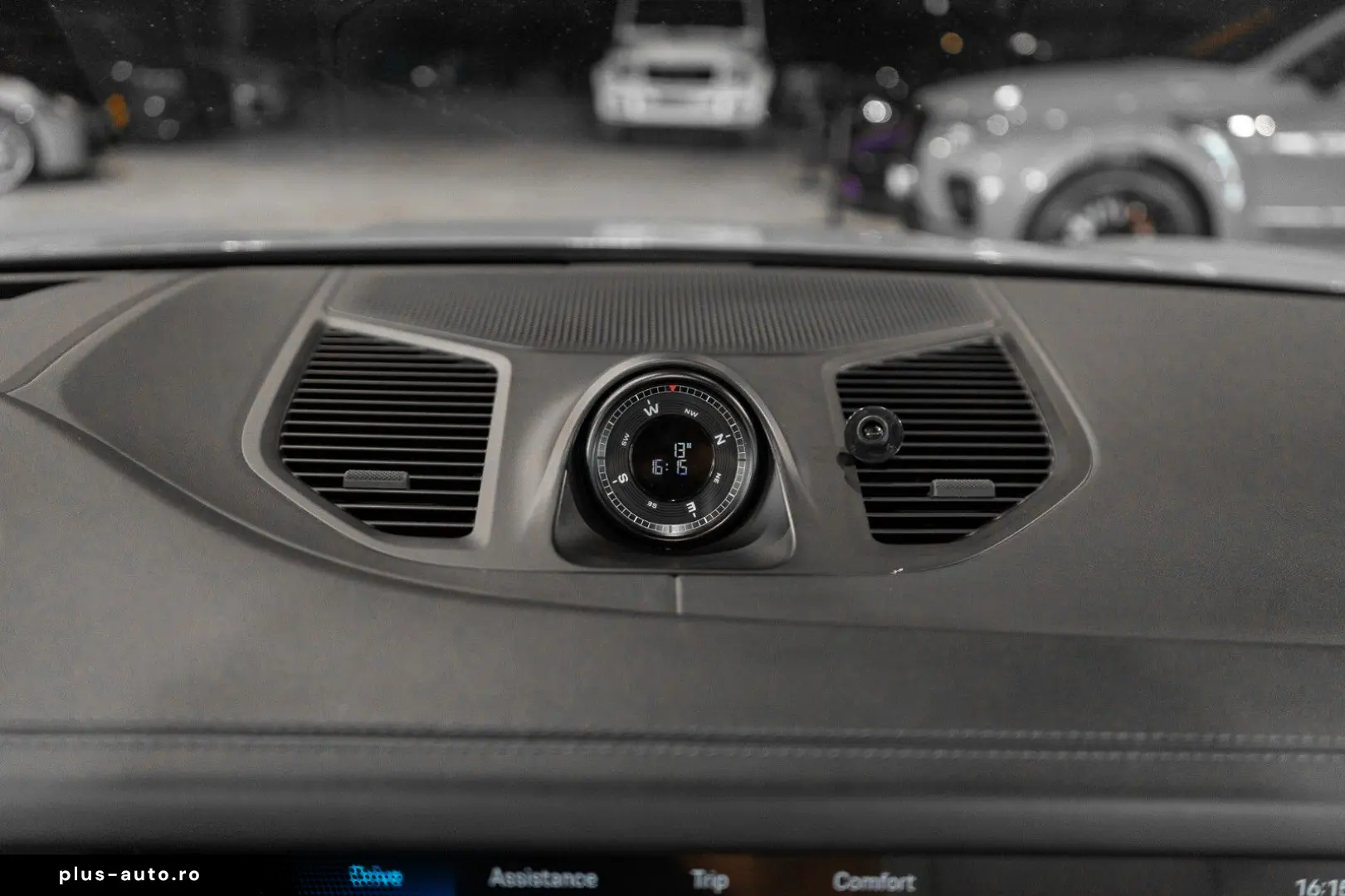 PORSCHE Cayenne Coupe Turbo E-Hybrid HD Matrix 360