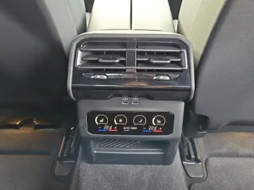BMW 520i Lim. LED NAVI HUD ACC 360  MEMORY H K 18