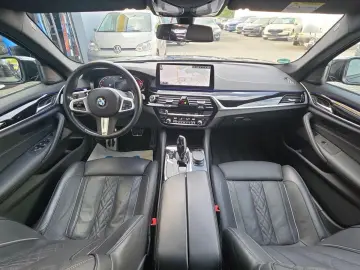 BMW 530 d M-Sport H&K H-UP LASER SITZBLF LEDER 20-ZO