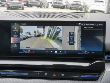 BMW 520d M-Sport 19Z AHK DrAs  HUD 360  adapLED