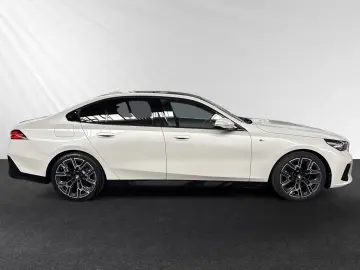 BMW 520d M Sport AHK Pano Autobahnass.