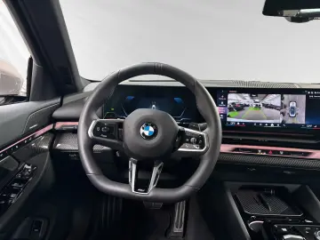 BMW 520d M Sport AHK Pano Autobahnass.
