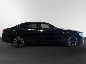 BMW 520d xDrive M Sport AHK 20 LMR DA&PA  H K