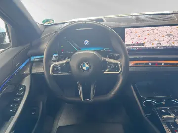 BMW 520d xDrive M Sport AHK 20 LMR DA&PA  H K