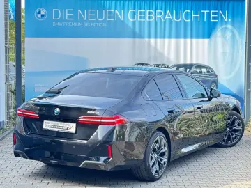 BMW 520d xDrive Limo M Sport PANO h&k DA  PA  St-Hzg