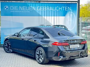 BMW 520d xDrive Limo M Sport PANO h&k DA  PA  St-Hzg