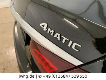 MERCEDES-BENZ E 300 de 4M AMG