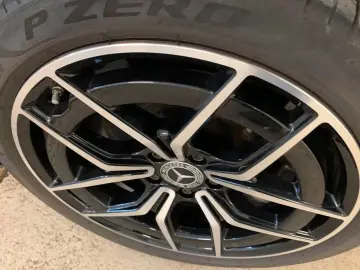 MERCEDES-BENZ E 300 de 4M AMG