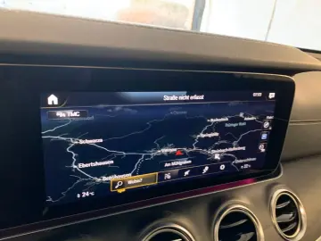 MERCEDES-BENZ E 300 de 4M AMG