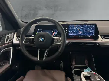 BMW X1 xDrive23i M Sport 18''