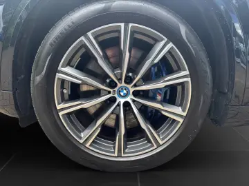 BMW X5 xDrive45e M Sport   Laser   360    2-AchsLuft