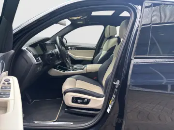 BMW X5 xDrive45e M Sport   Laser   360    2-AchsLuft