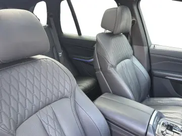 BMW X5 xDrive30d M Sportpaket   AHK 360  HEAD-UP RFK