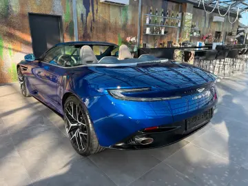 Aston Martin DB12 4.0 V8 Volante Ceramic