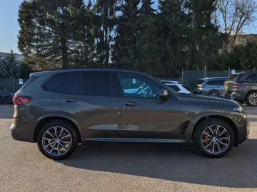 BMW X5 x30d M Sport Pro HUD SurView Ha Ka.AHK Park