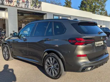 BMW X5 x30d M Sport Pro HUD SurView Ha Ka.AHK Park
