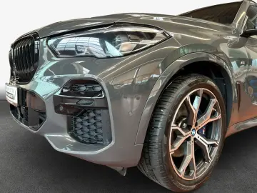 BMW X5 xDrive 30d M-Paket AHK Pano HeadUp H&K
