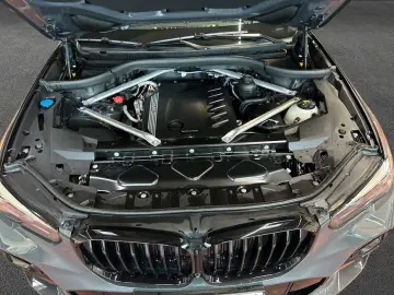 BMW X5 xDrive 30d M-Paket AHK Pano HeadUp H&K