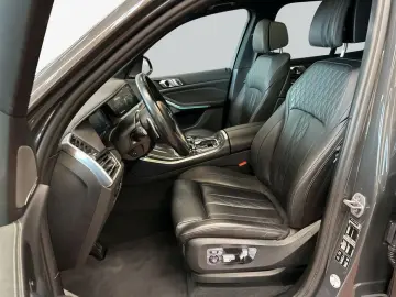 BMW X5 xDrive 30d M-Paket AHK Pano HeadUp H&K