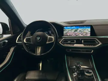 BMW X5 xDrive 30d M-Paket AHK Pano HeadUp H&K
