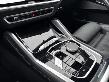 BMW X6 xDr30d M SPORT SoftCl AHK Pano StHz H K DAPro