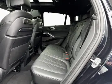 BMW X6 xDr30d M SPORT SoftCl AHK Pano StHz H K DAPro