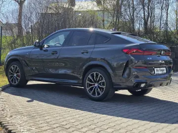 BMW X6 x40d M Sport Pro HUD ACC SuView H K PanoD.AHK