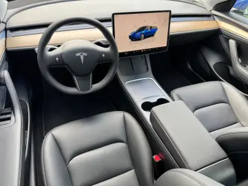 Tesla Model 3 Long Range Dual AWD EAP 8x-Tired