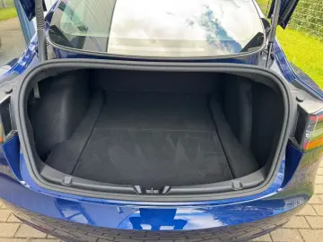 Tesla Model 3 Long Range Dual AWD EAP 8x-Tired