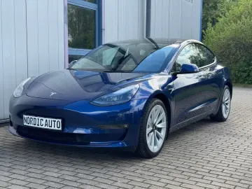 Tesla Model 3 Long Range Dual AWD EAP 8x-Tired