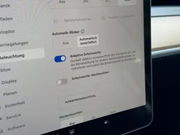 Tesla Model 3 Long Range Dual AWD EAP 8x-Tired