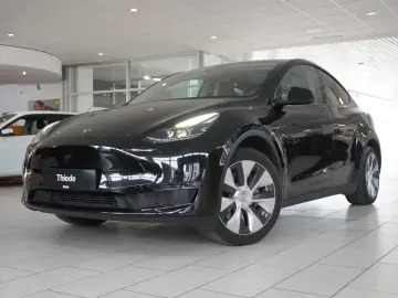 TESLA Model Y LONGRANGE DUAL-MOTOR NAVI KAMERA DAB AMD