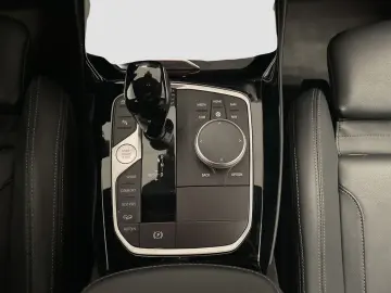 BMW X3 xDrive20d M Sport Navi AHK Head-Up Laser
