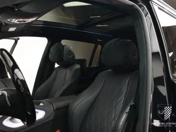 Mercedes Benz GLS 600 Maybach Night Series