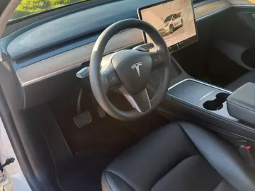 TESLA Model Y Long Range Dual AWD