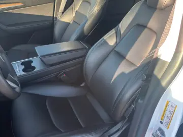 TESLA Model Y Long Range Dual AWD
