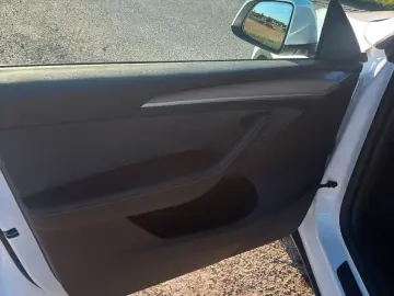 TESLA Model Y Long Range Dual AWD