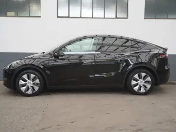 TESLA Model Y Long Range AWD  Mwst. ausweisbar