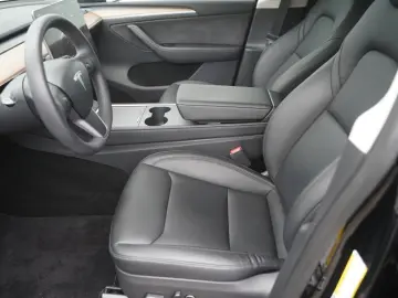 TESLA Model Y Long Range AWD  Mwst. ausweisbar