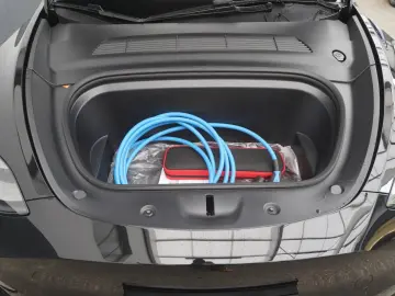 TESLA Model Y Long Range AWD  Mwst. ausweisbar