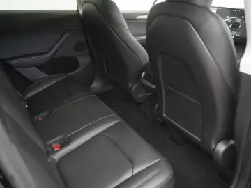 TESLA Model Y Long Range AWD  Mwst. ausweisbar