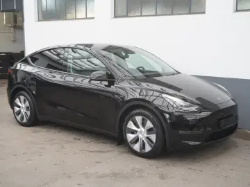 TESLA Model Y Long Range AWD  Mwst. ausweisbar