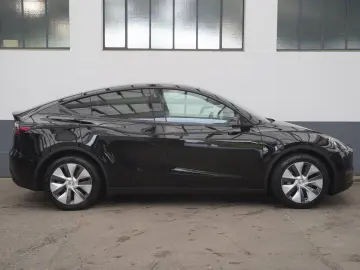 TESLA Model Y Long Range AWD  Mwst. ausweisbar