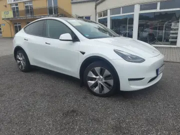 TESLA Model Y Long Range AWD Modell 2023