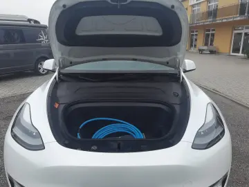 TESLA Model Y Long Range AWD Modell 2023