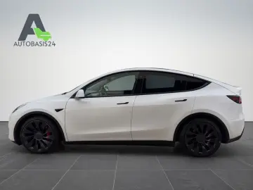 TESLA Model Y Performance Dual AWD  Gigafactory Berlin